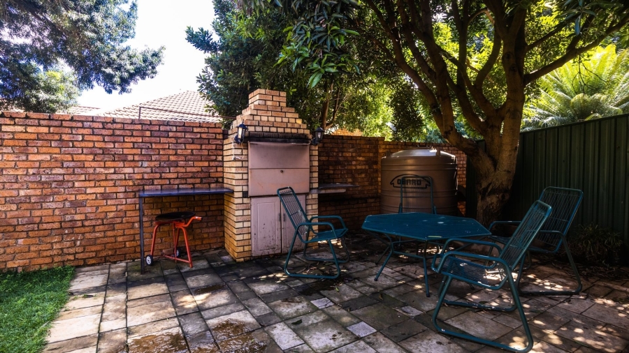 3 Bedroom Property for Sale in Safari Gardens North West